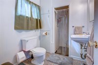 606 South C St, Arkansas City, KS 67005
