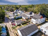 606 South C St, Arkansas City, KS 67005