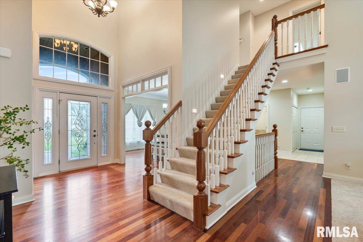 16808 River Road North, Cordova, IL 61242