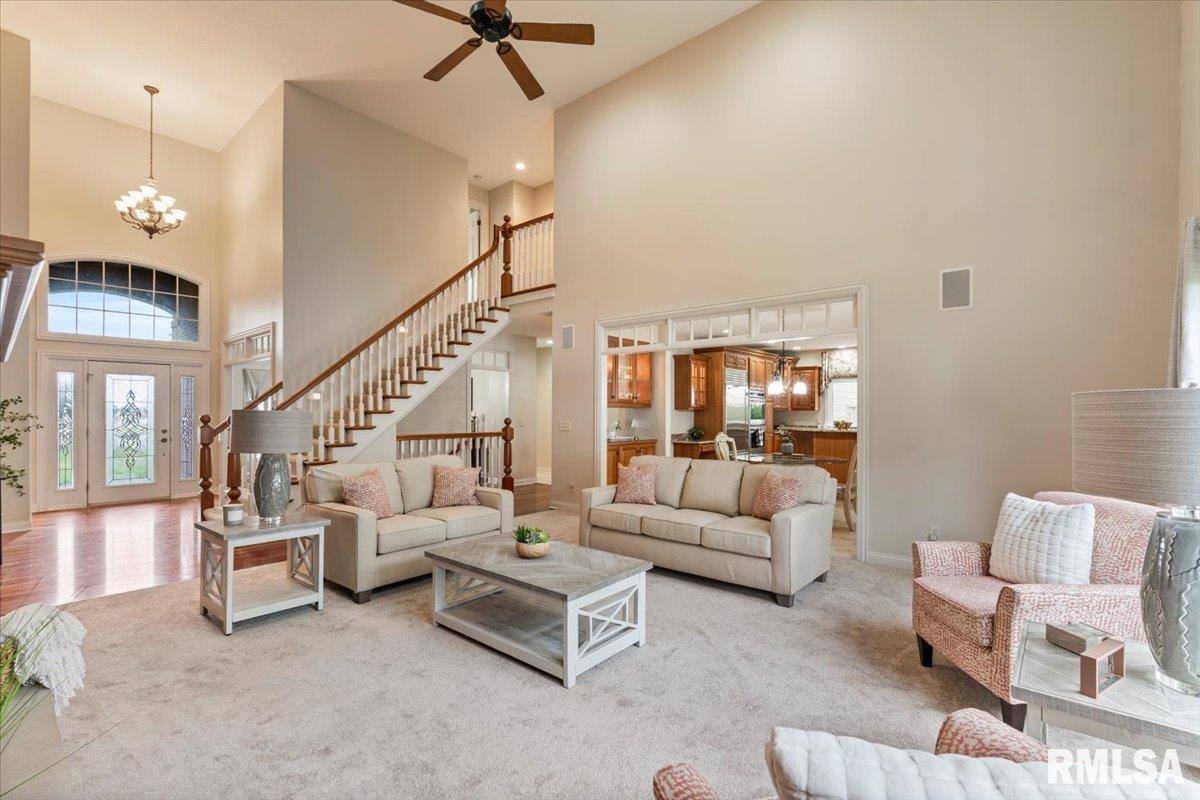 16808 River Road North, Cordova, IL 61242