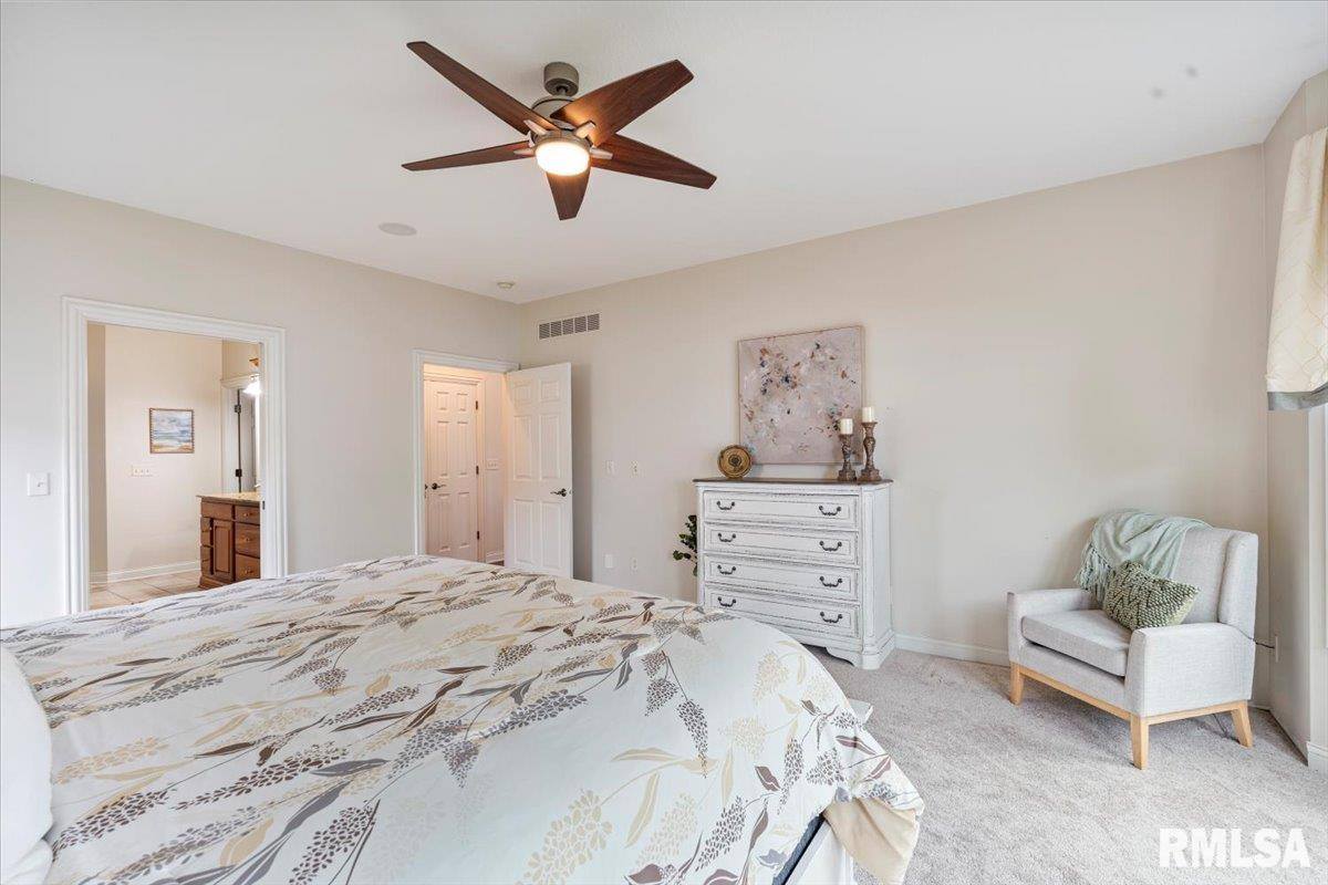 16808 River Road North, Cordova, IL 61242