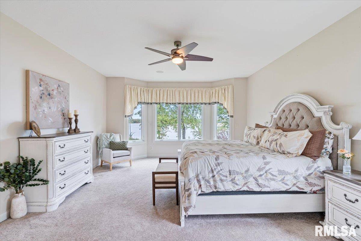 16808 River Road North, Cordova, IL 61242