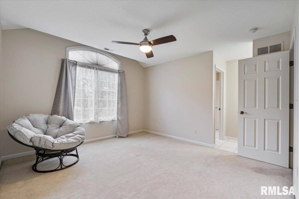 16808 River Road North, Cordova, IL 61242