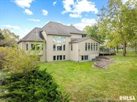 16808 River Road North, Cordova, IL 61242