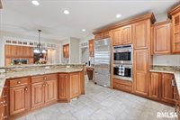 16808 River Road North, Cordova, IL 61242