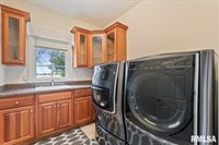 16808 River Road North, Cordova, IL 61242