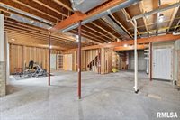 16808 River Road North, Cordova, IL 61242