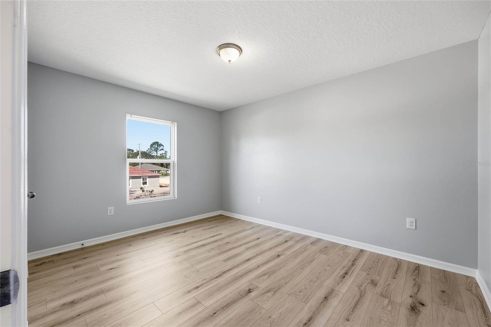 4 Round Tree Drive, Palm Coast, FL 32164