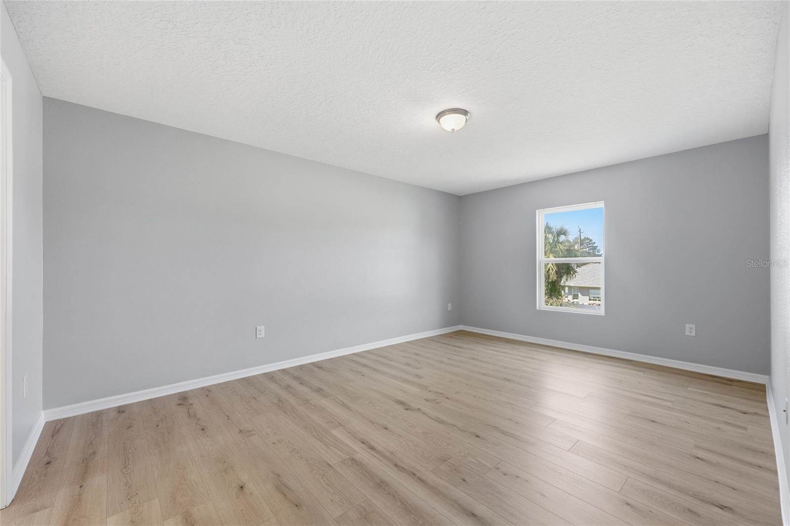 4 Round Tree Drive, Palm Coast, FL 32164