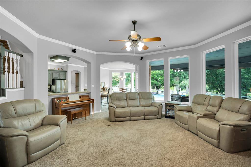 106 Country Ridge Court, Red Oak, TX 75154