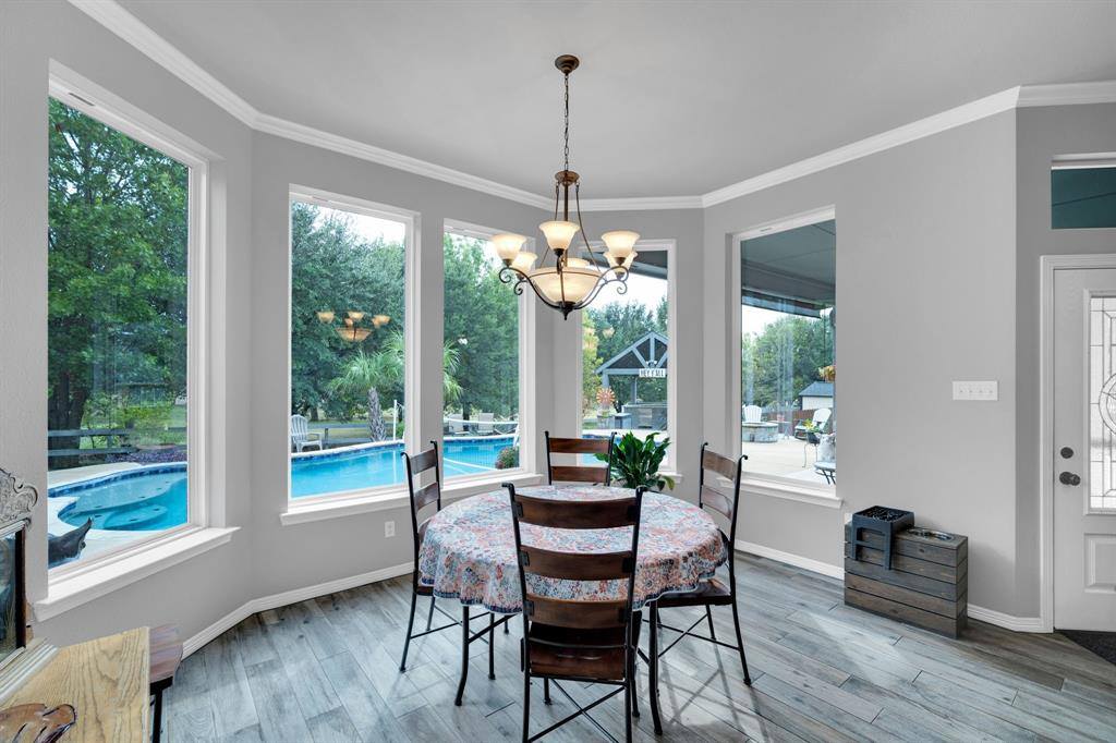 106 Country Ridge Court, Red Oak, TX 75154