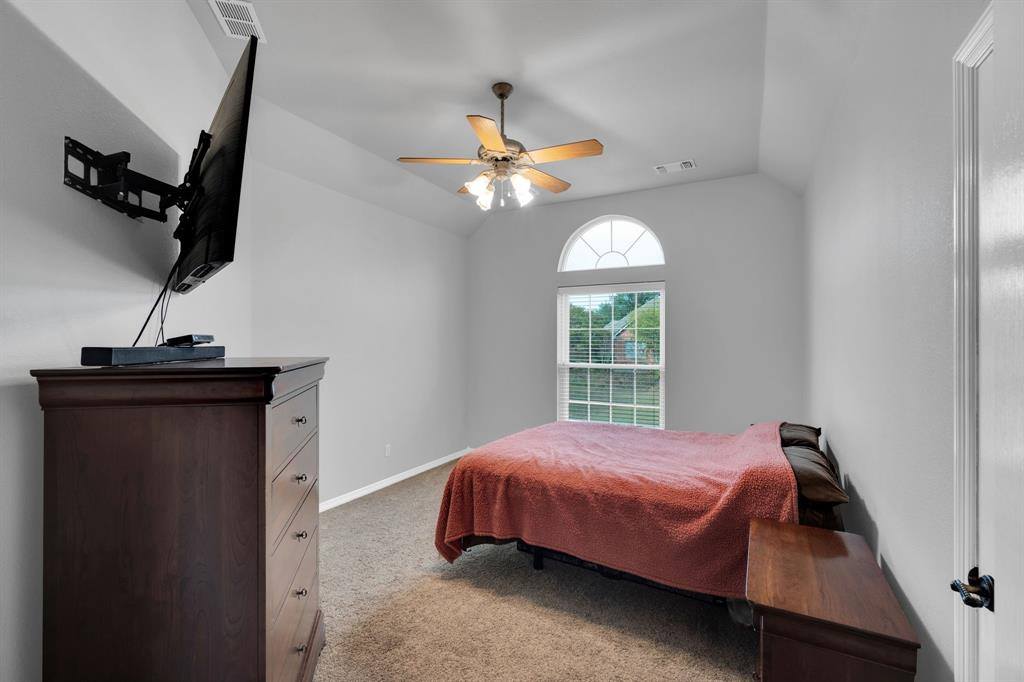 106 Country Ridge Court, Red Oak, TX 75154