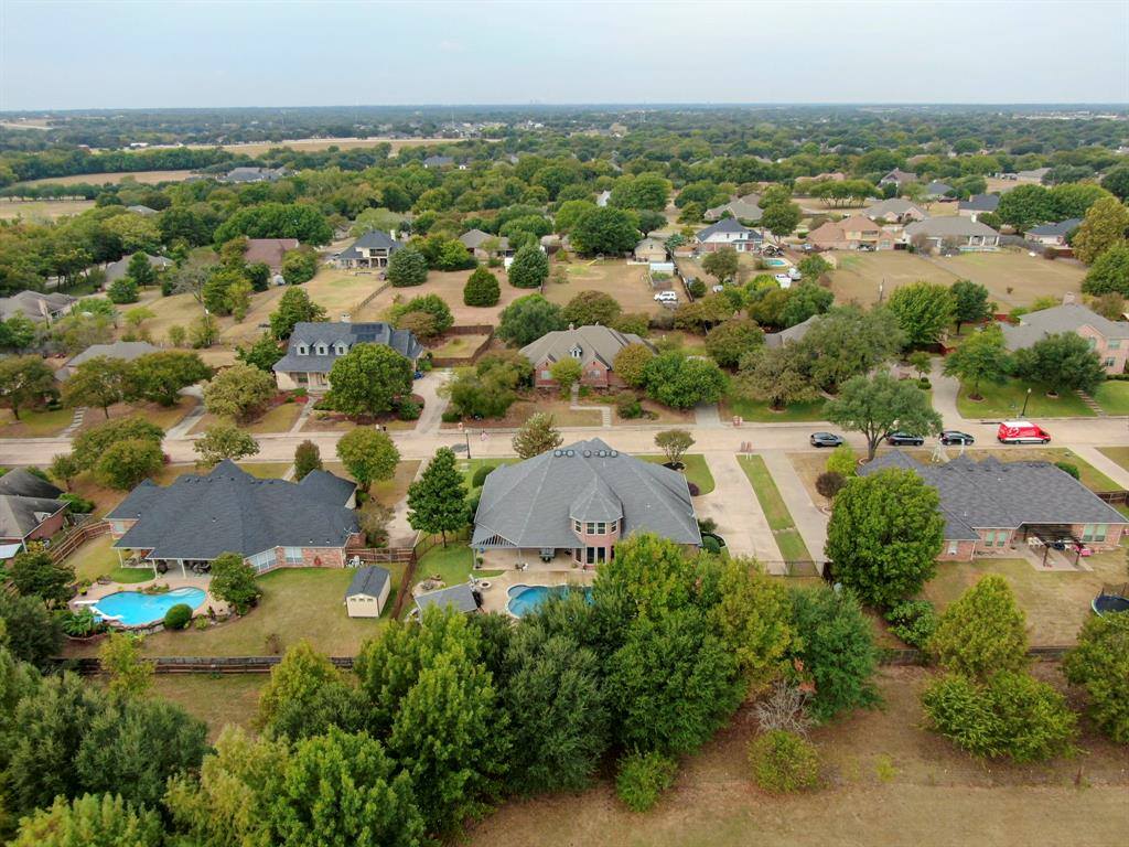 106 Country Ridge Court, Red Oak, TX 75154