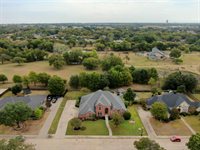 106 Country Ridge Court, Red Oak, TX 75154