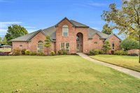 106 Country Ridge Court, Red Oak, TX 75154