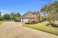 106 Country Ridge Court, Red Oak, TX 75154