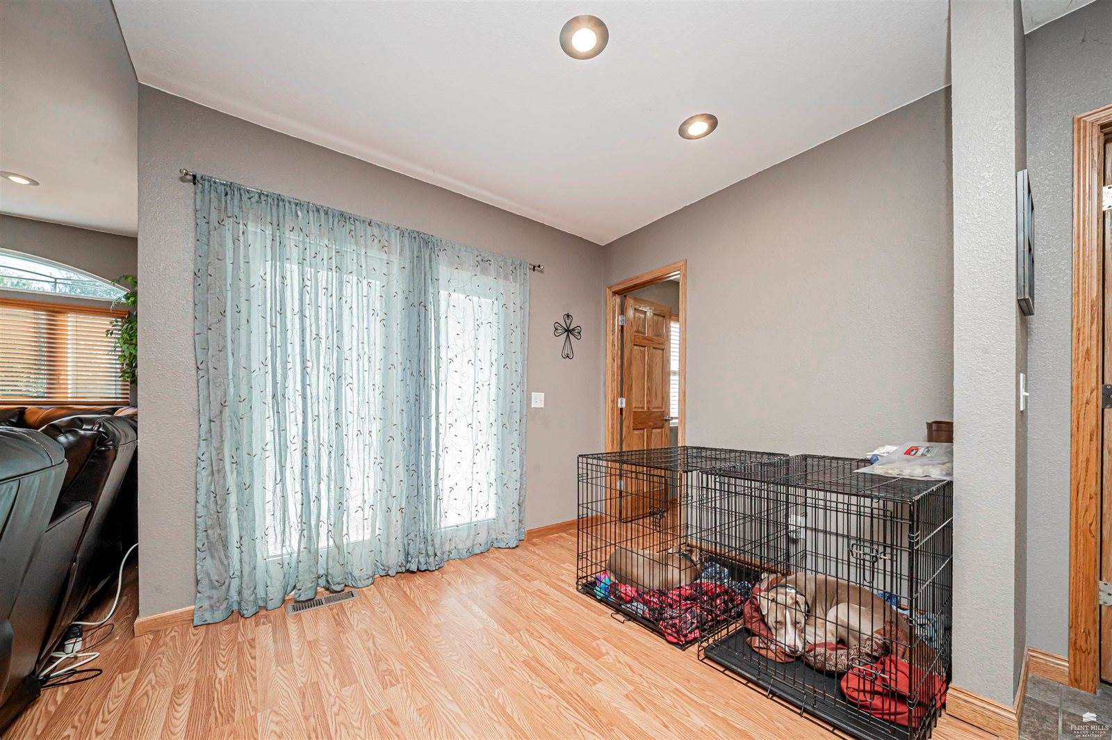 706 Grove Street, Wakefield, KS 67487