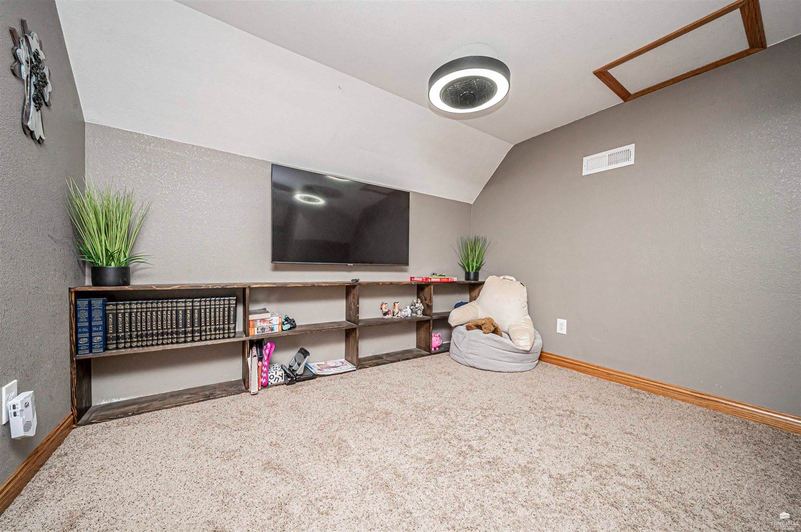 706 Grove Street, Wakefield, KS 67487