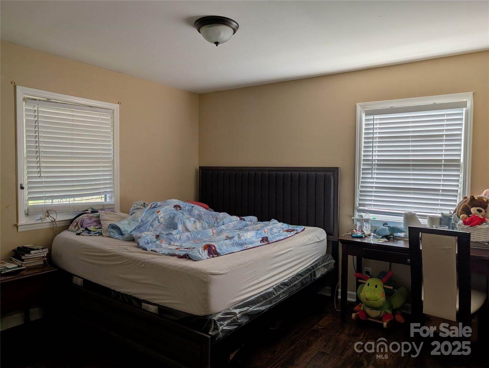 4618 Thornwood Road, Charlotte, NC 28213