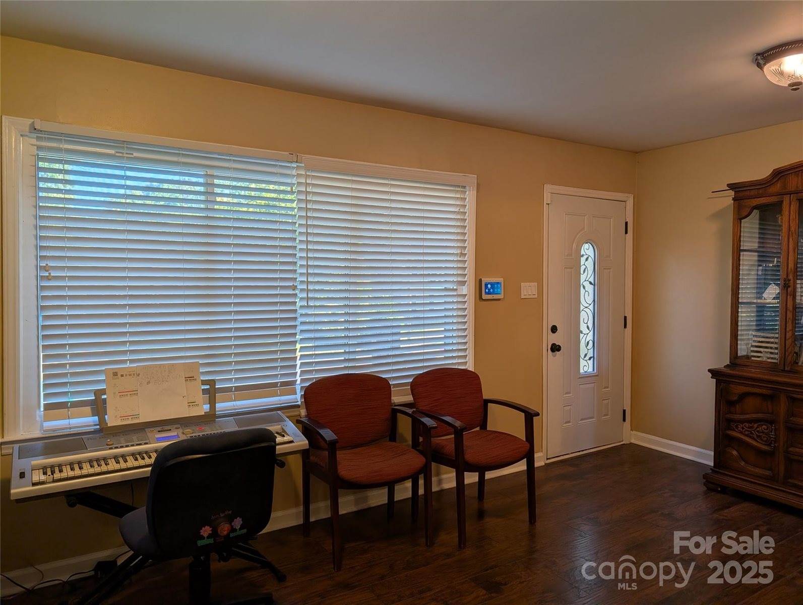 4618 Thornwood Road, Charlotte, NC 28213