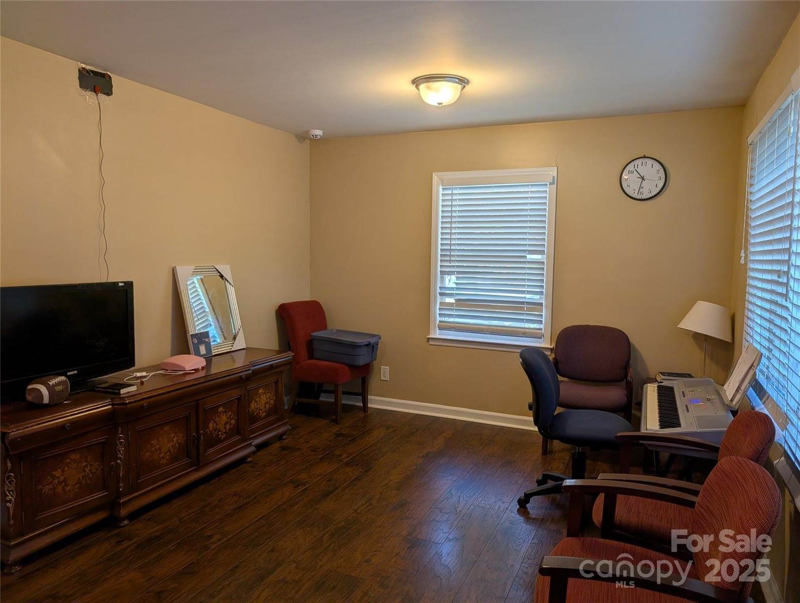 4618 Thornwood Road, Charlotte, NC 28213