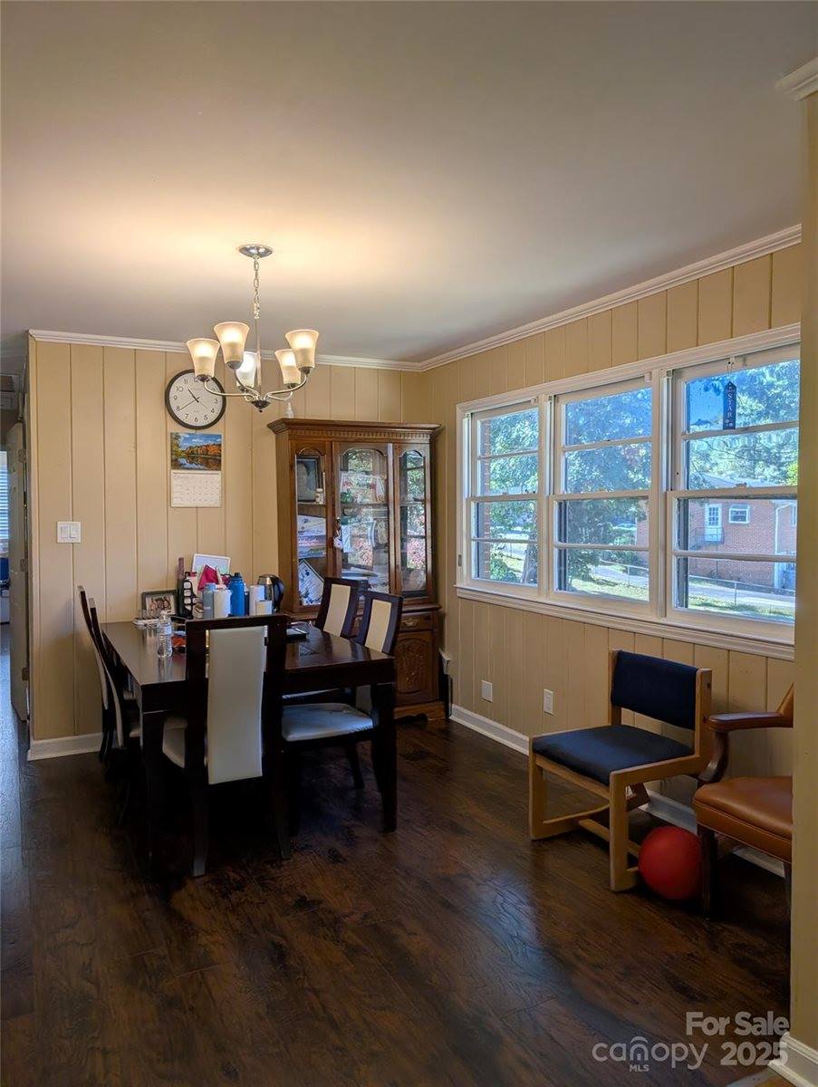 4618 Thornwood Road, Charlotte, NC 28213