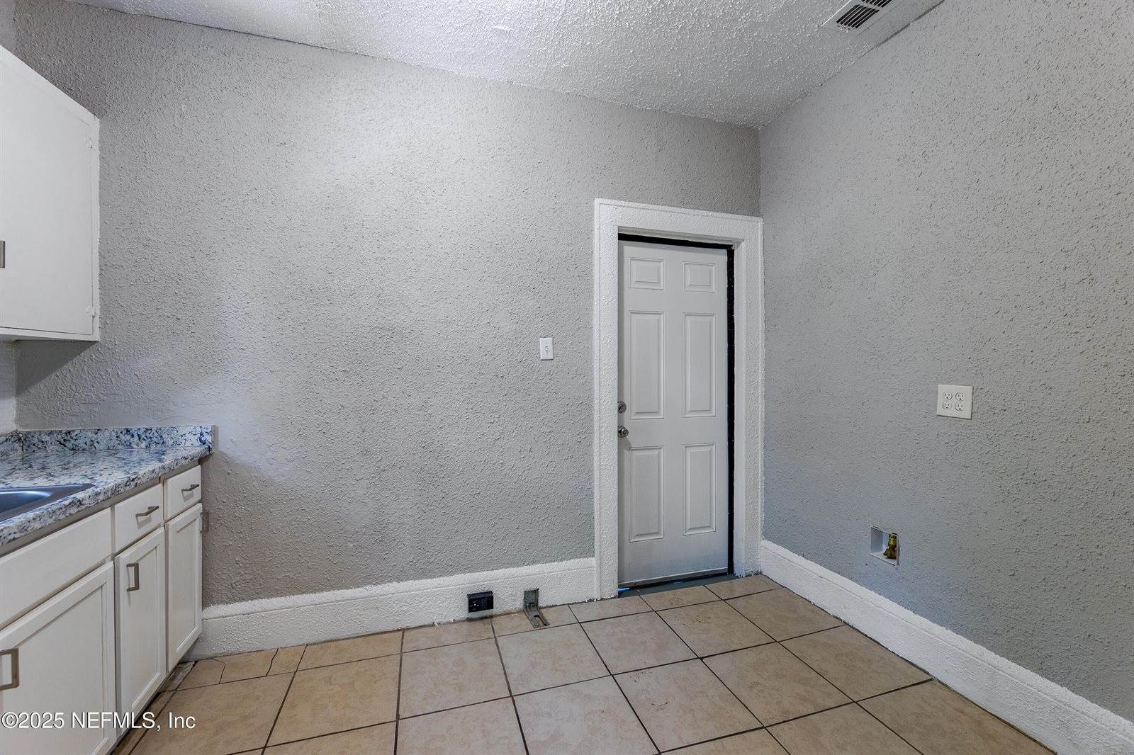 844 Crestwood Street, Jacksonville, FL 32208