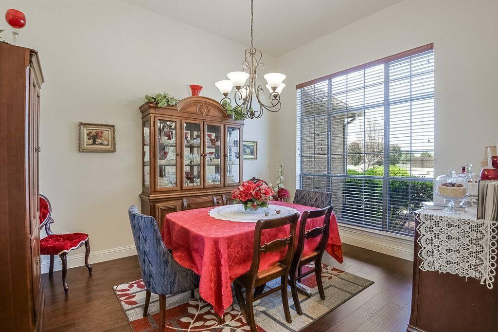 5830 Shiloh Forest Drive, Midlothian, TX 76065