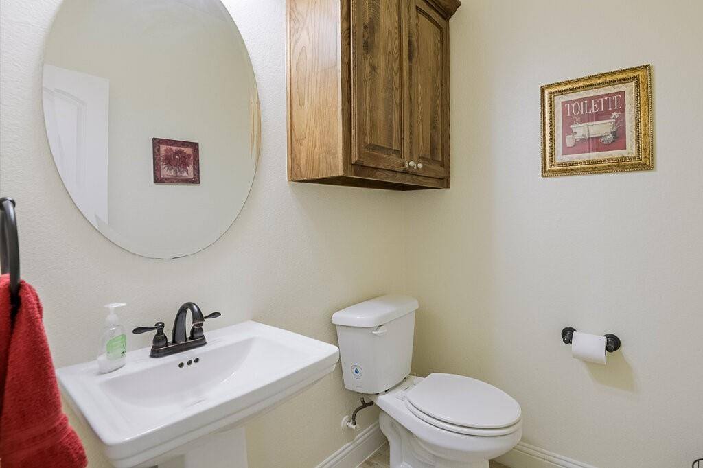 5830 Shiloh Forest Drive, Midlothian, TX 76065