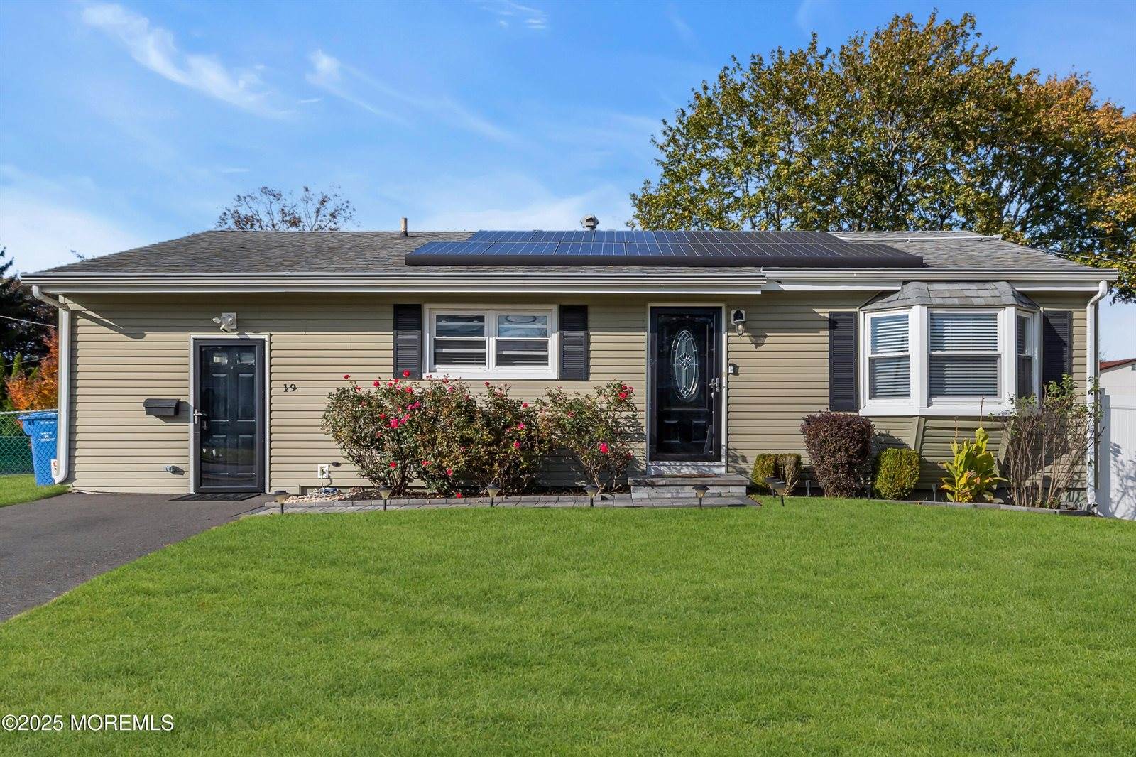 19 Cypress Drive, Parlin, NJ 08859