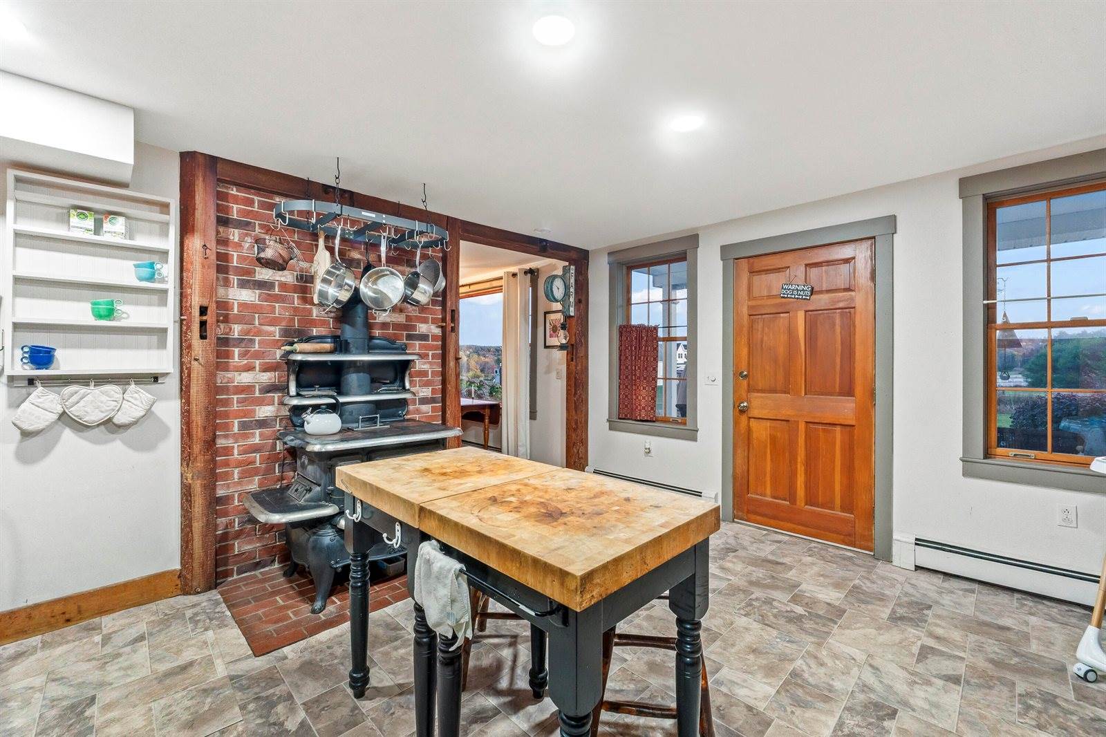 1588 Pond Road, Mount Vernon, ME 04352