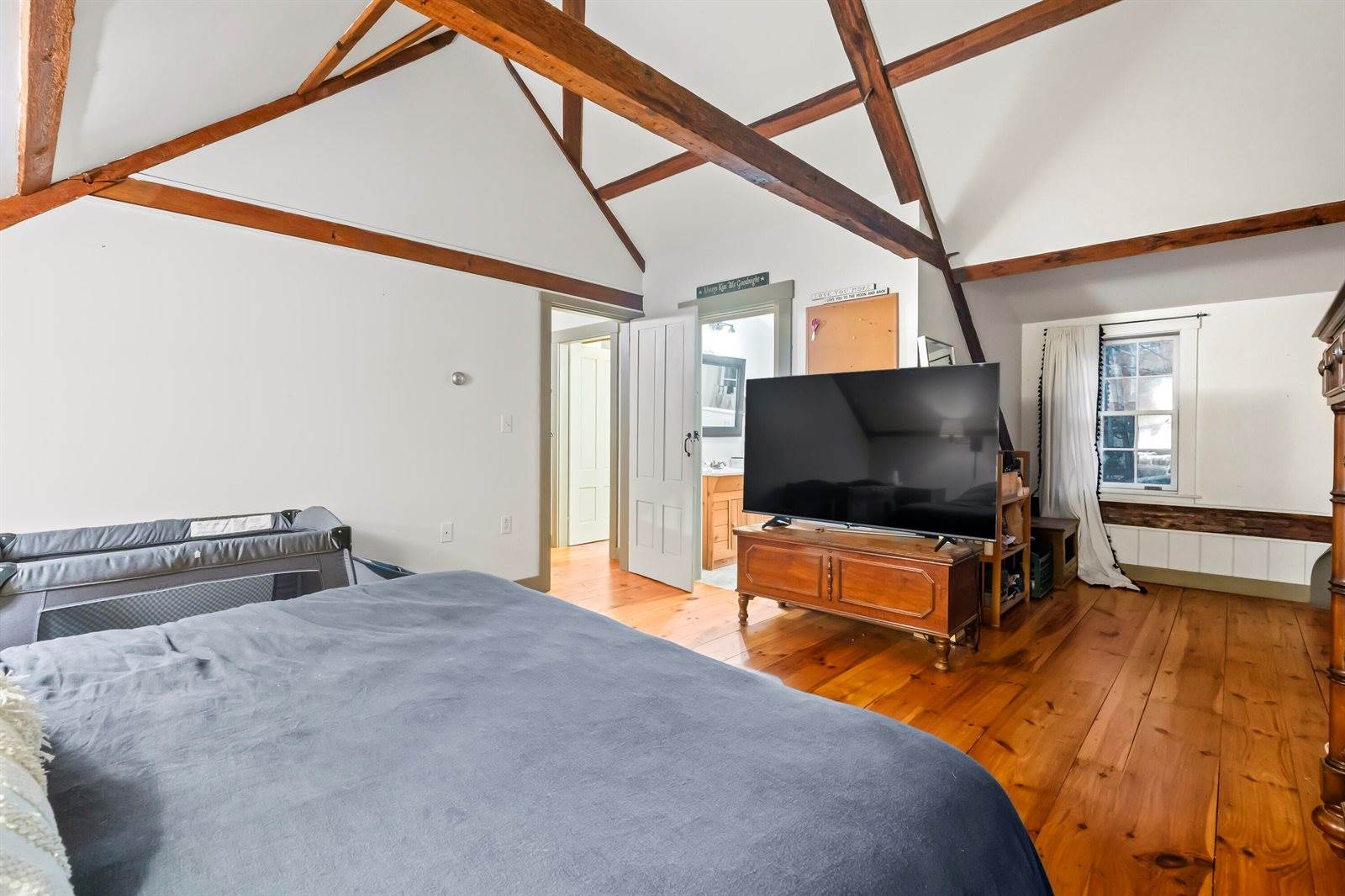 1588 Pond Road, Mount Vernon, ME 04352