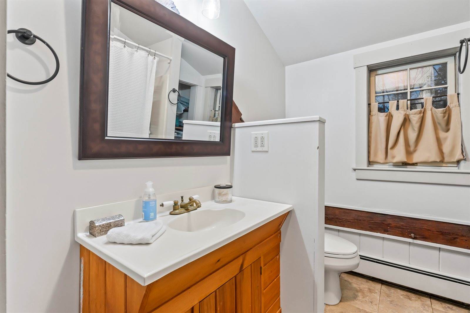 1588 Pond Road, Mount Vernon, ME 04352