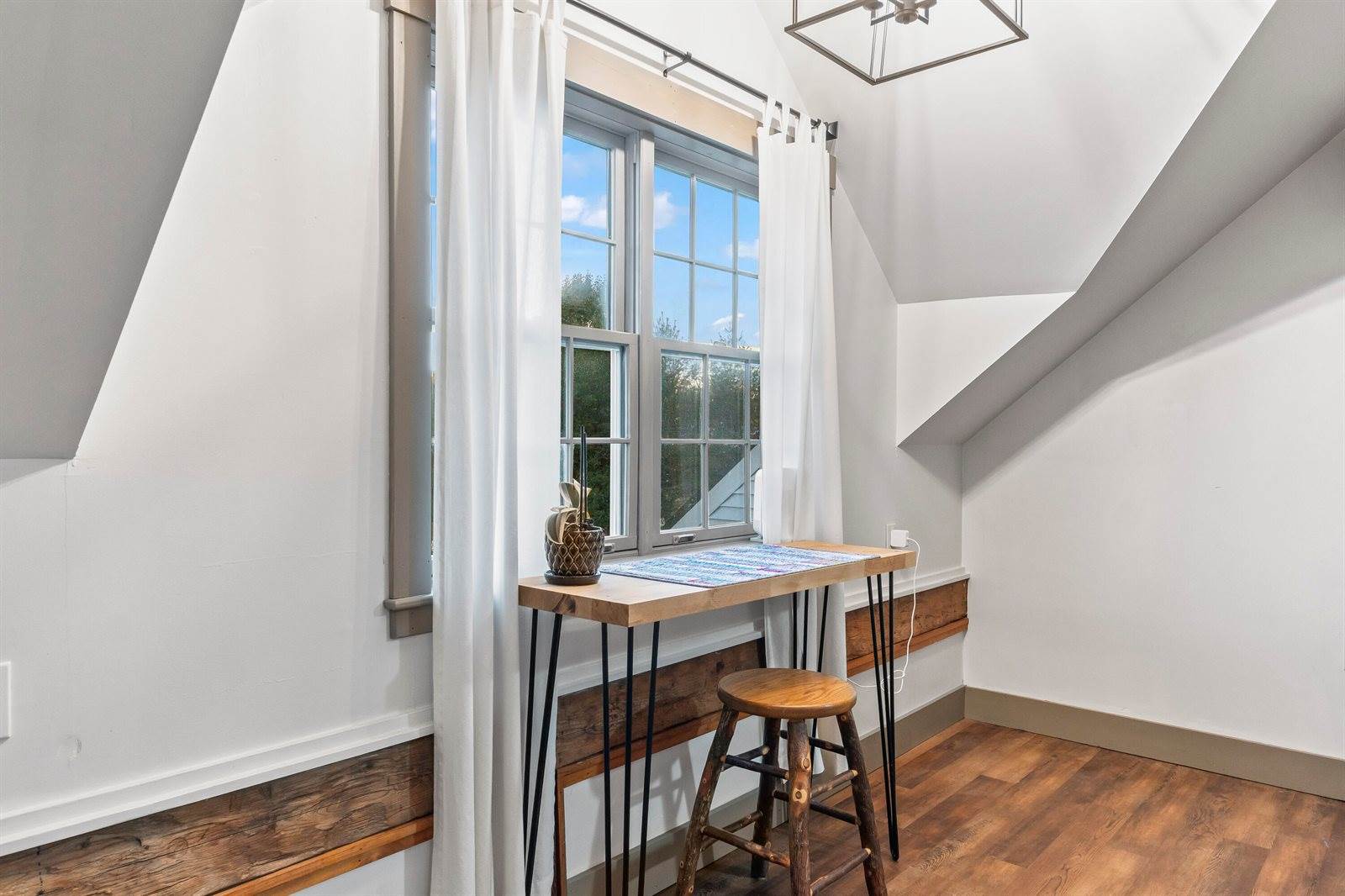 1588 Pond Road, Mount Vernon, ME 04352