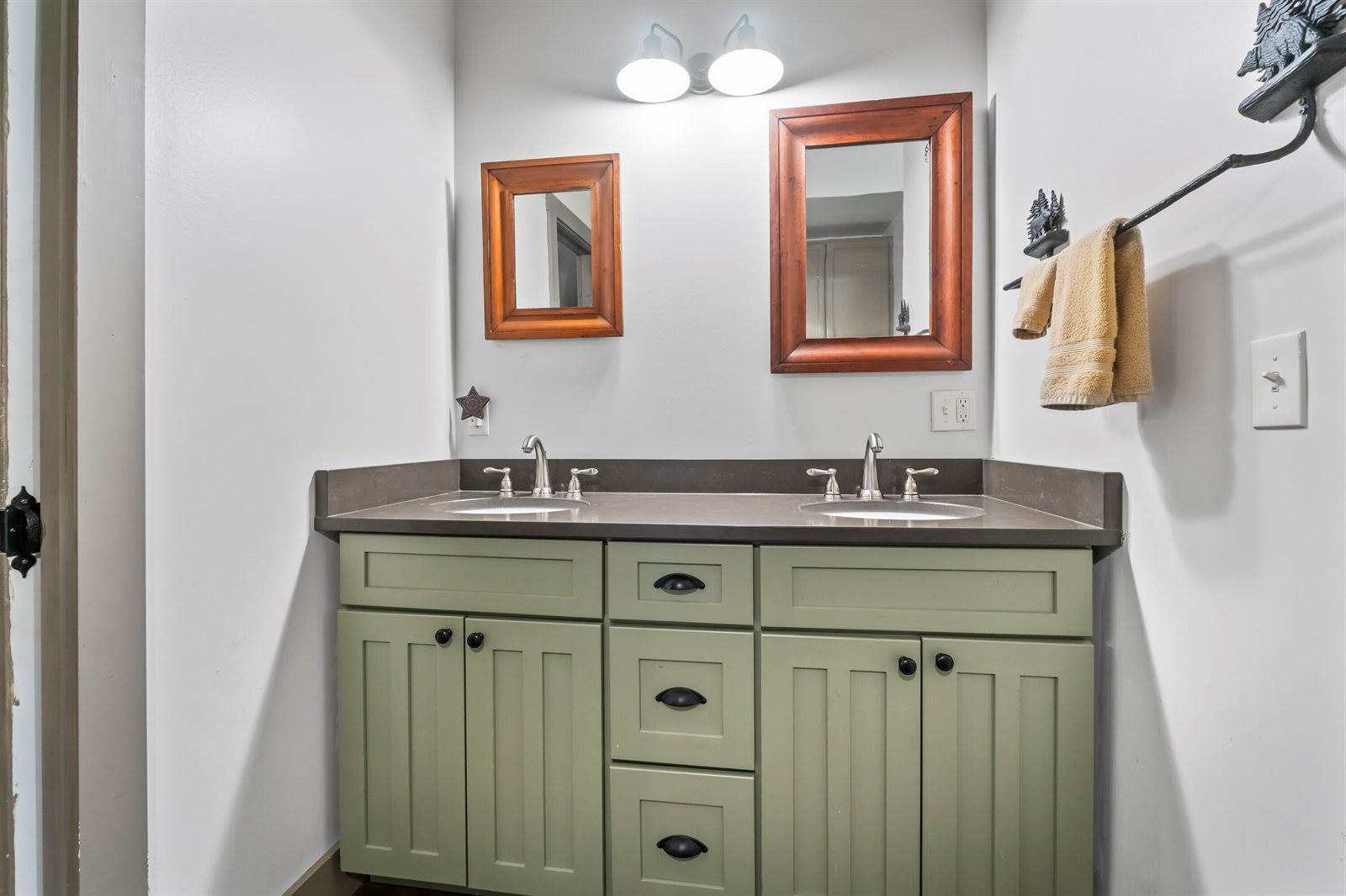 1588 Pond Road, Mount Vernon, ME 04352