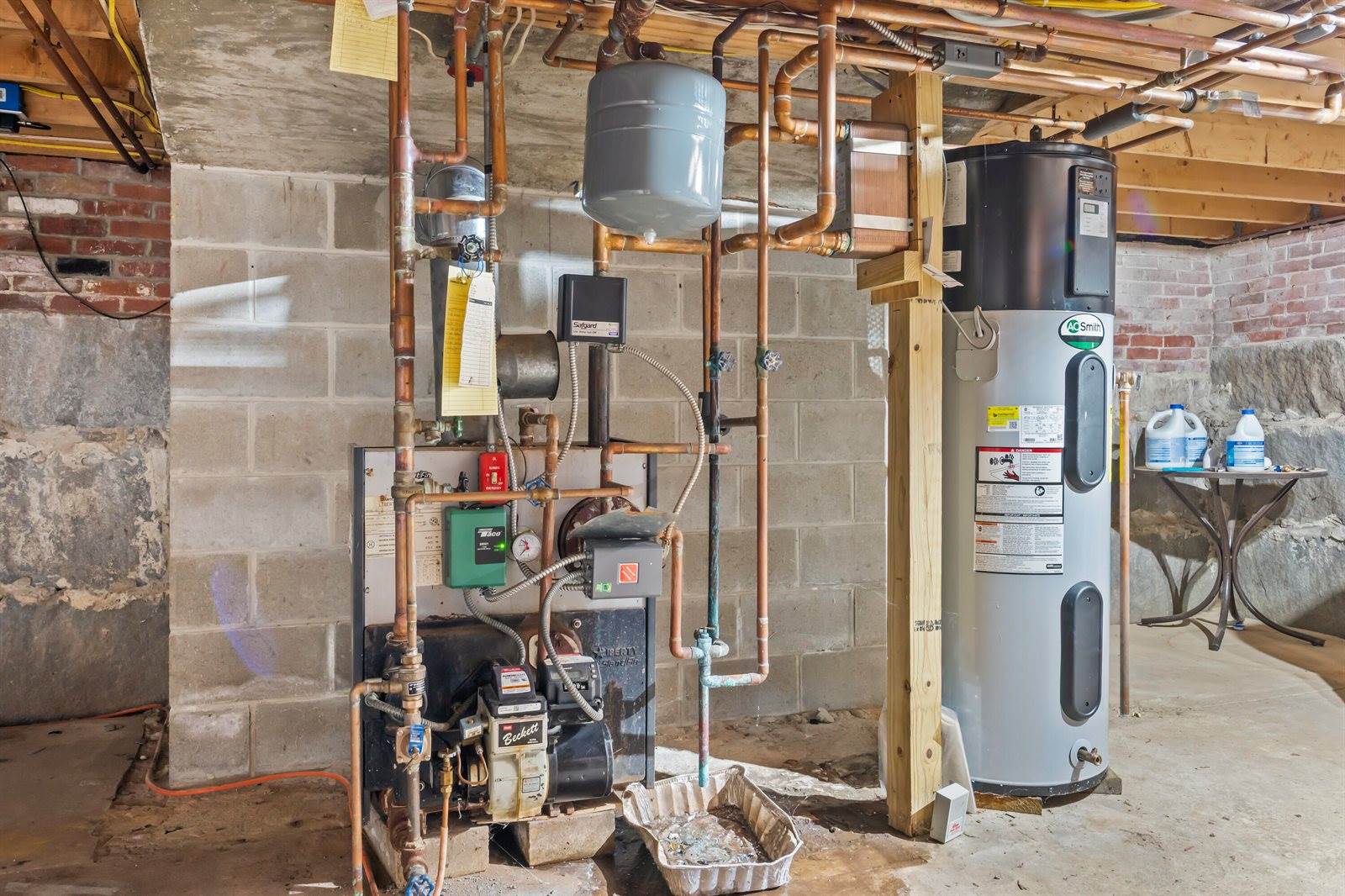 1588 Pond Road, Mount Vernon, ME 04352