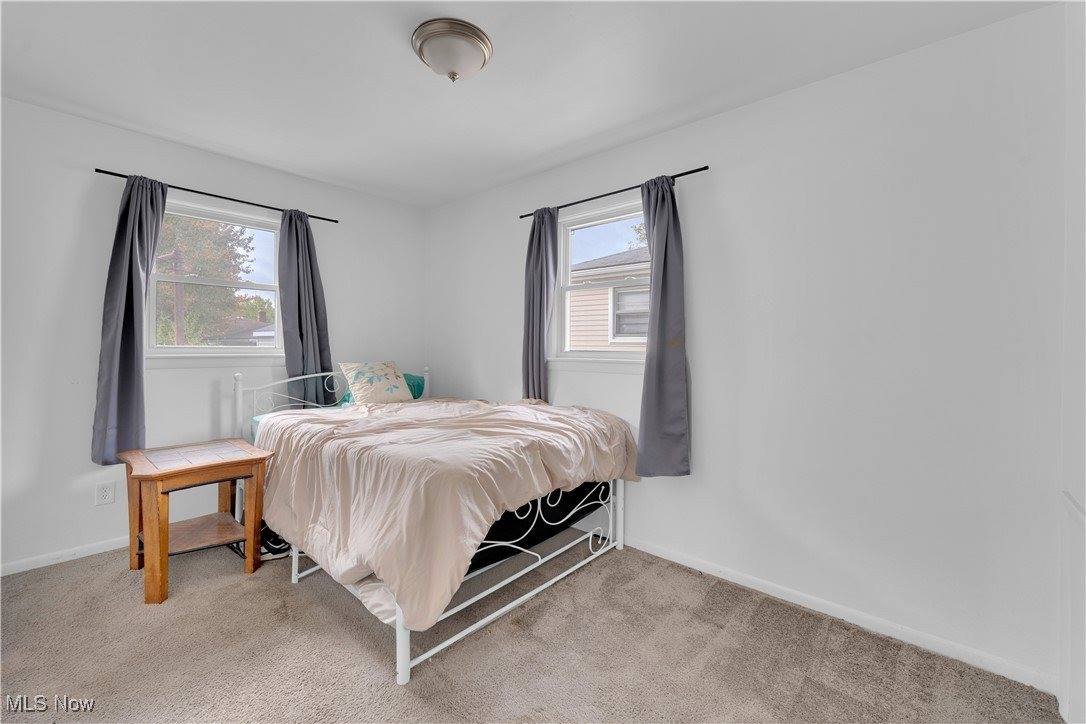 608 Maplewood Avenue, Struthers, OH 44471