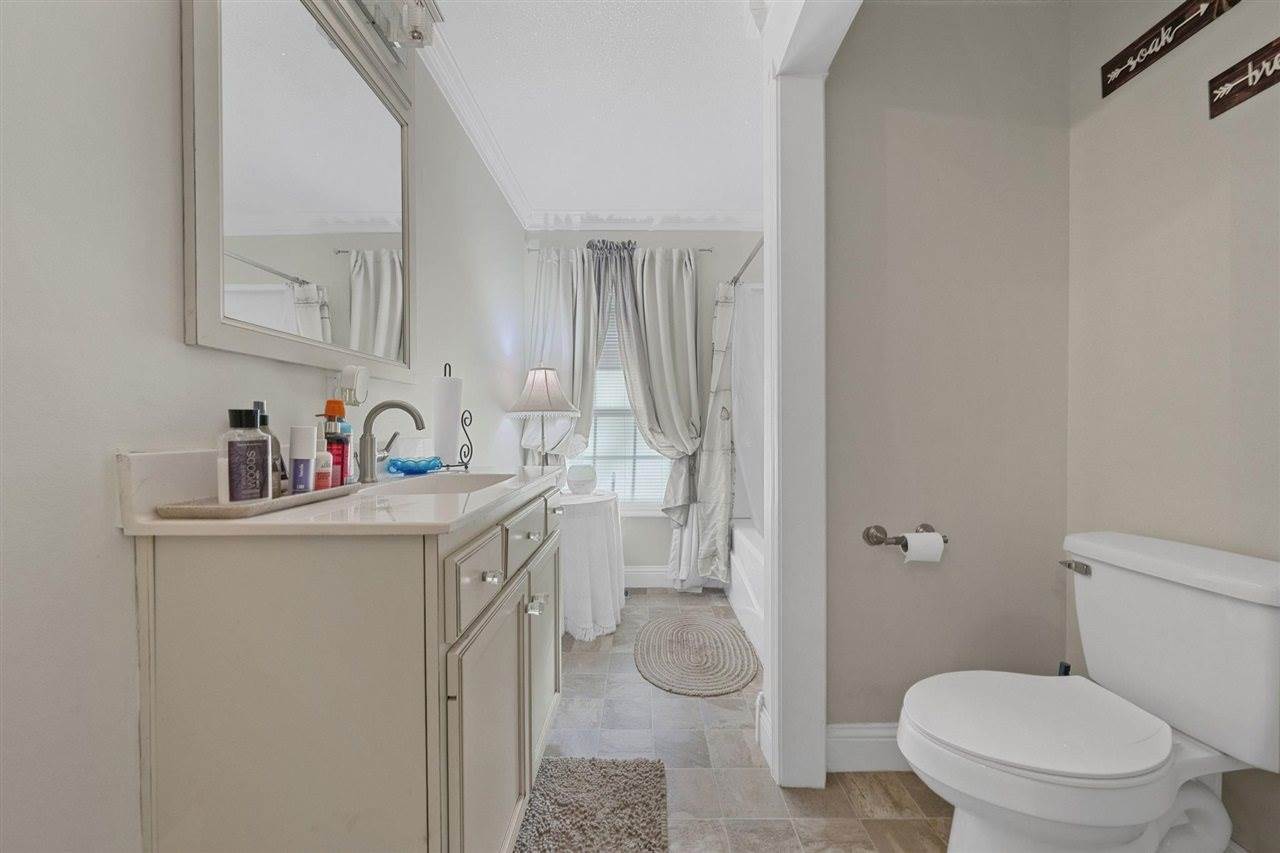 24 Nora Mae Lane, Beechmont, KY 42323