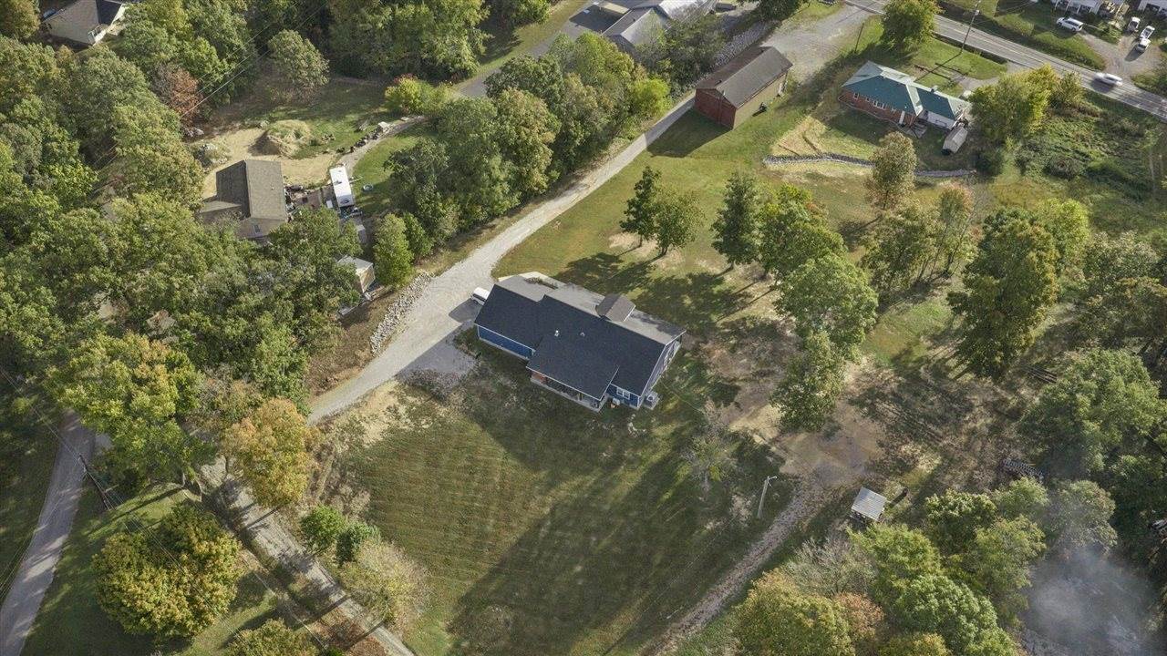 24 Nora Mae Lane, Beechmont, KY 42323