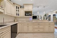 24 Nora Mae Lane, Beechmont, KY 42323