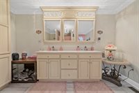 24 Nora Mae Lane, Beechmont, KY 42323