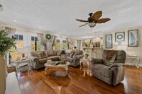 24 Nora Mae Lane, Beechmont, KY 42323