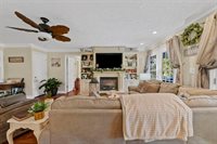 24 Nora Mae Lane, Beechmont, KY 42323