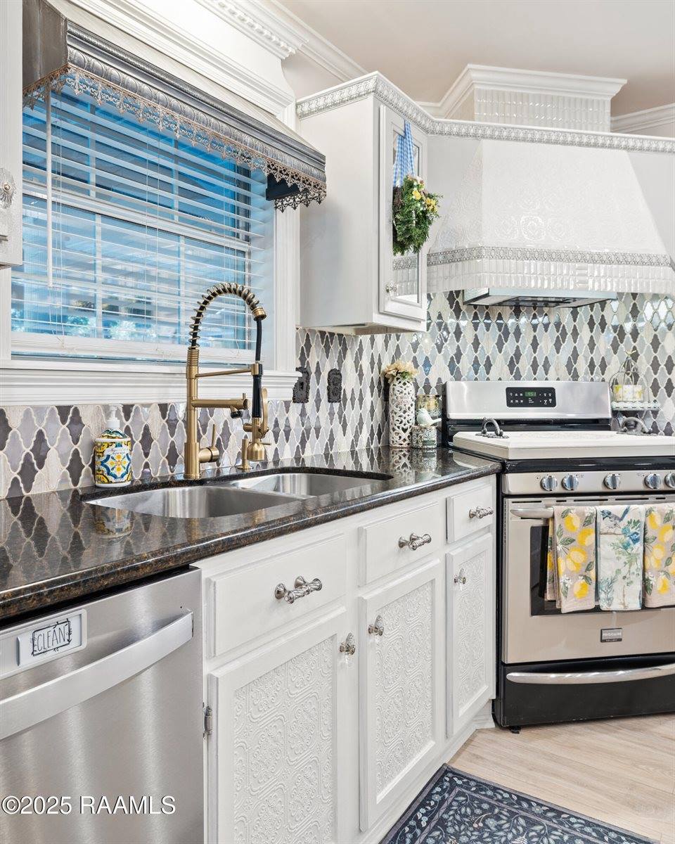 110 Sandalwood Drive, New Iberia, LA 70563