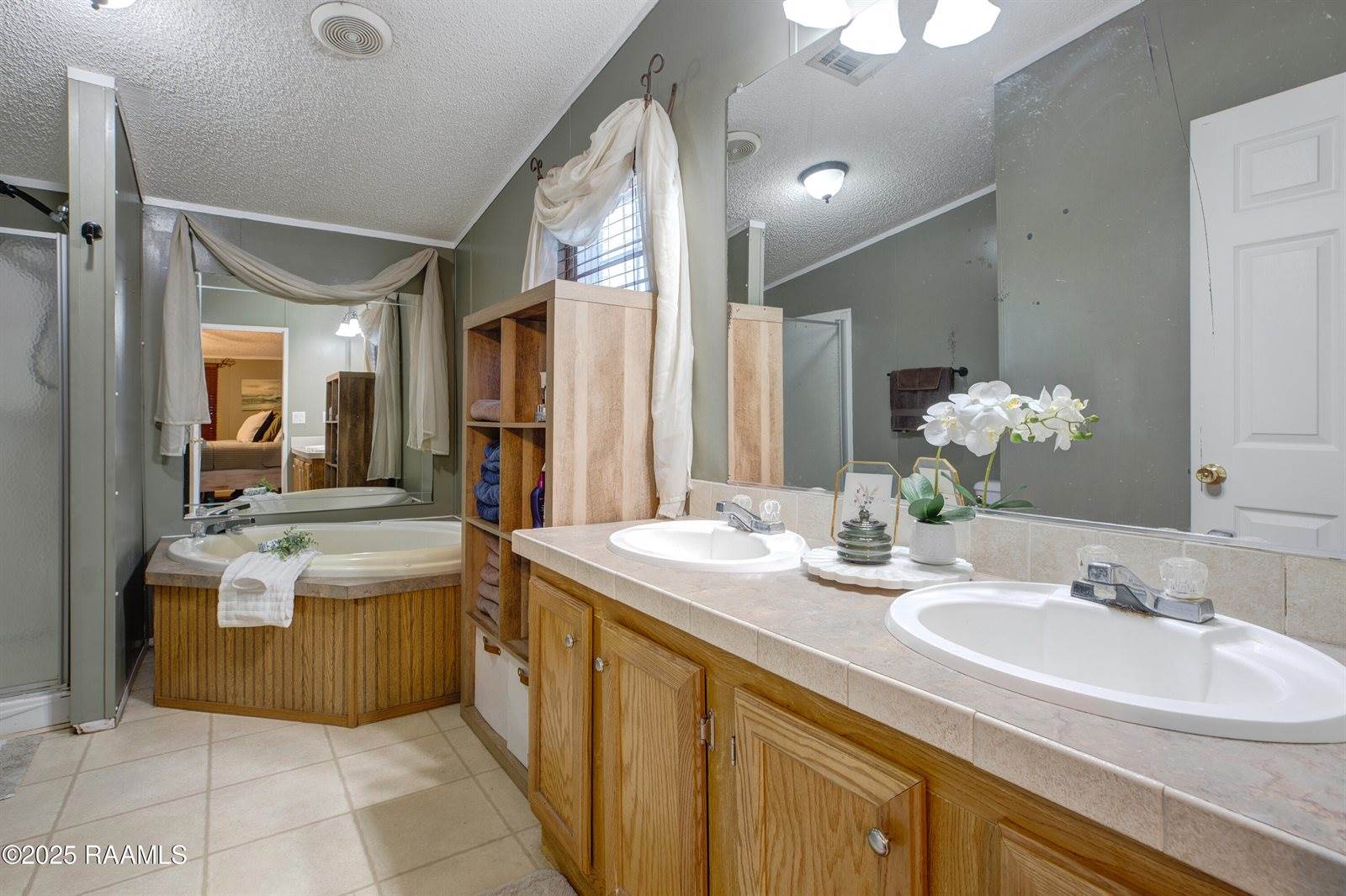 2604 Fieldview Drive, New Iberia, LA 70560