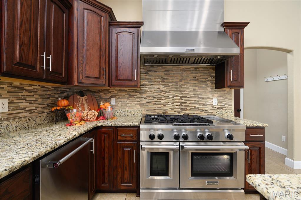 105 Paradise Street, Waynesville, MO 65583