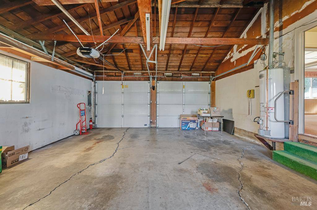 2260 Rowe Drive, Santa Rosa, CA 95403