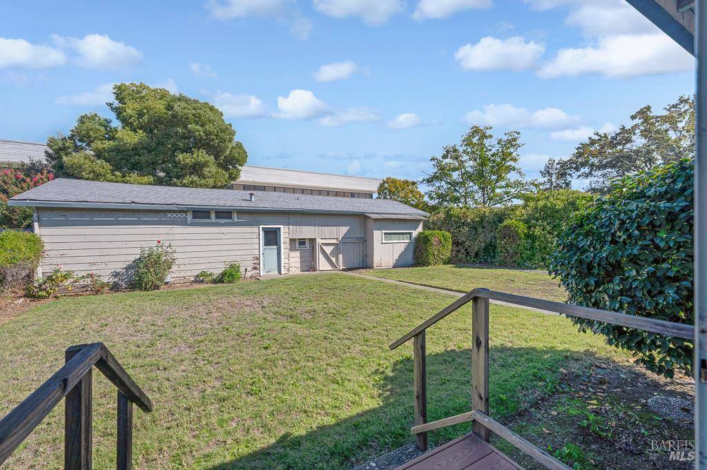 2260 Rowe Drive, Santa Rosa, CA 95403