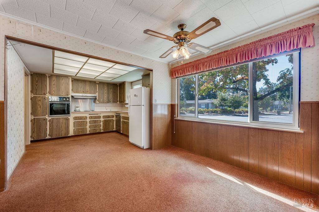 2260 Rowe Drive, Santa Rosa, CA 95403