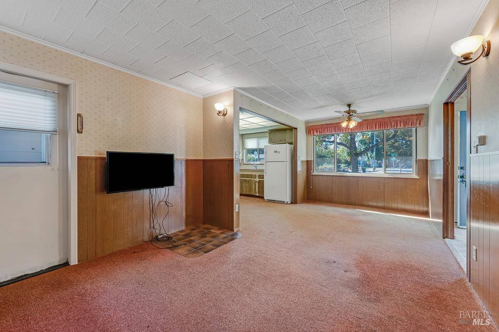 2260 Rowe Drive, Santa Rosa, CA 95403